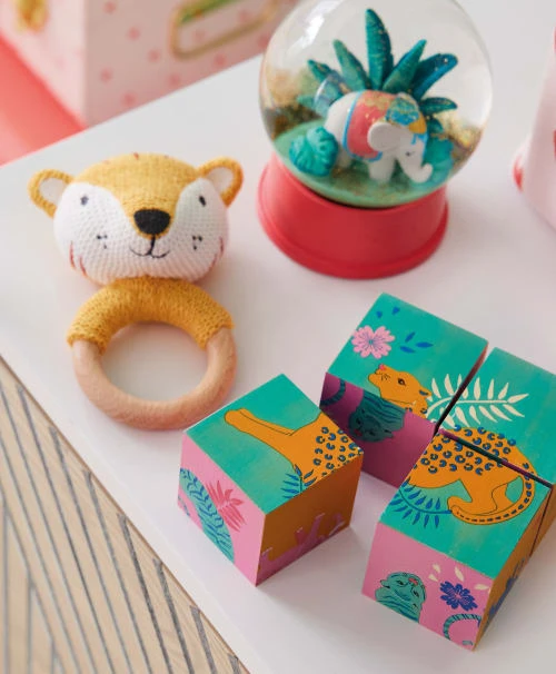 Maisons Du Monde Objets Déco Enfant Boule à Neige éléphant Vert Et Terracotta 2 Maisons Du Monde Objets Déco Enfant Boule à Neige éléphant Vert Et Terracotta – Image 2