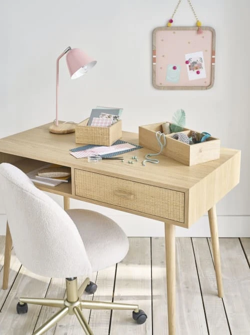 Maisons Du Monde Lampes De Chevet Enfant Lampe En Métal Rose Et Hévéa 2 Maisons Du Monde Lampes De Chevet Enfant Lampe En Métal Rose Et Hévéa – Image 2