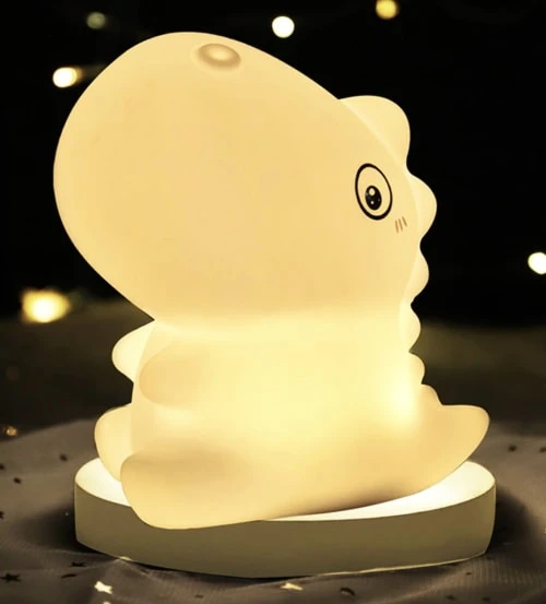 Coup De Coeur Luminaires Enfant Lampe Veilleuse Dino 4 Coup De Coeur Luminaires Enfant Lampe Veilleuse Dino – Image 4